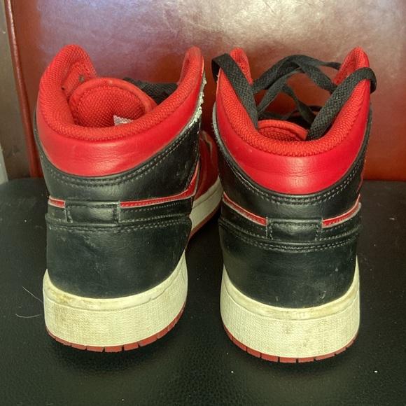 Nike Air Jordan - youth - Picture 3 of 9